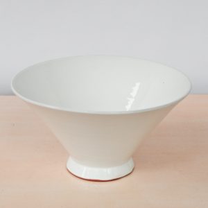 trichterförmige Keramik Schale-2035