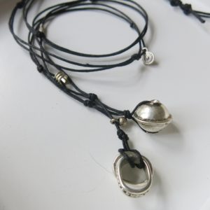 Kette mit Berber Silberperle und ovalem Silber-Ring-2797