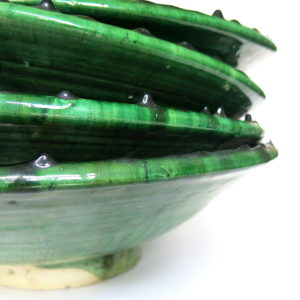 Flache Servierschale groß XXL - grüne Keramik Tamegroute