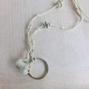 Kette mit vintage Berber Ring und Perle