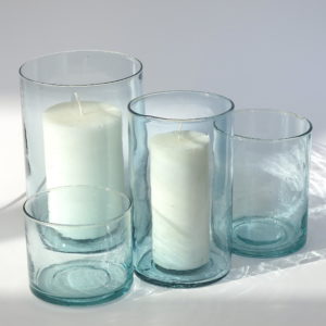 Vase in verschiedenen Größen aus mundgeblasenem Glas