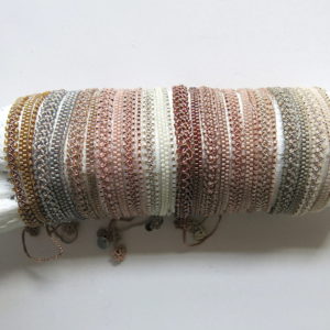 Häkel-Armband mit Glasperlen in schimmernden soft autumn shades