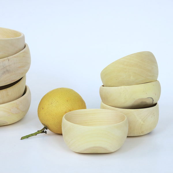 handgefertigte Holzschale aus Zitronenholz