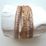 Armband Dreifach aus 'cut beads' in Gold, Silber und Peach – Bild 7