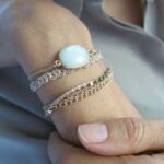 Gehäkeltes Armband mit plated Hexagon Perlen – Bild 7