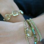 Gehäkeltes Armband mit Einzel Lünette Edelstein