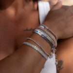 Häkel Armband mit schimmernden Perlen – Bild 3